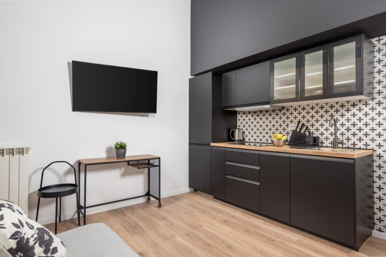 Apartments & Rooms One World Рийека Екстериор снимка