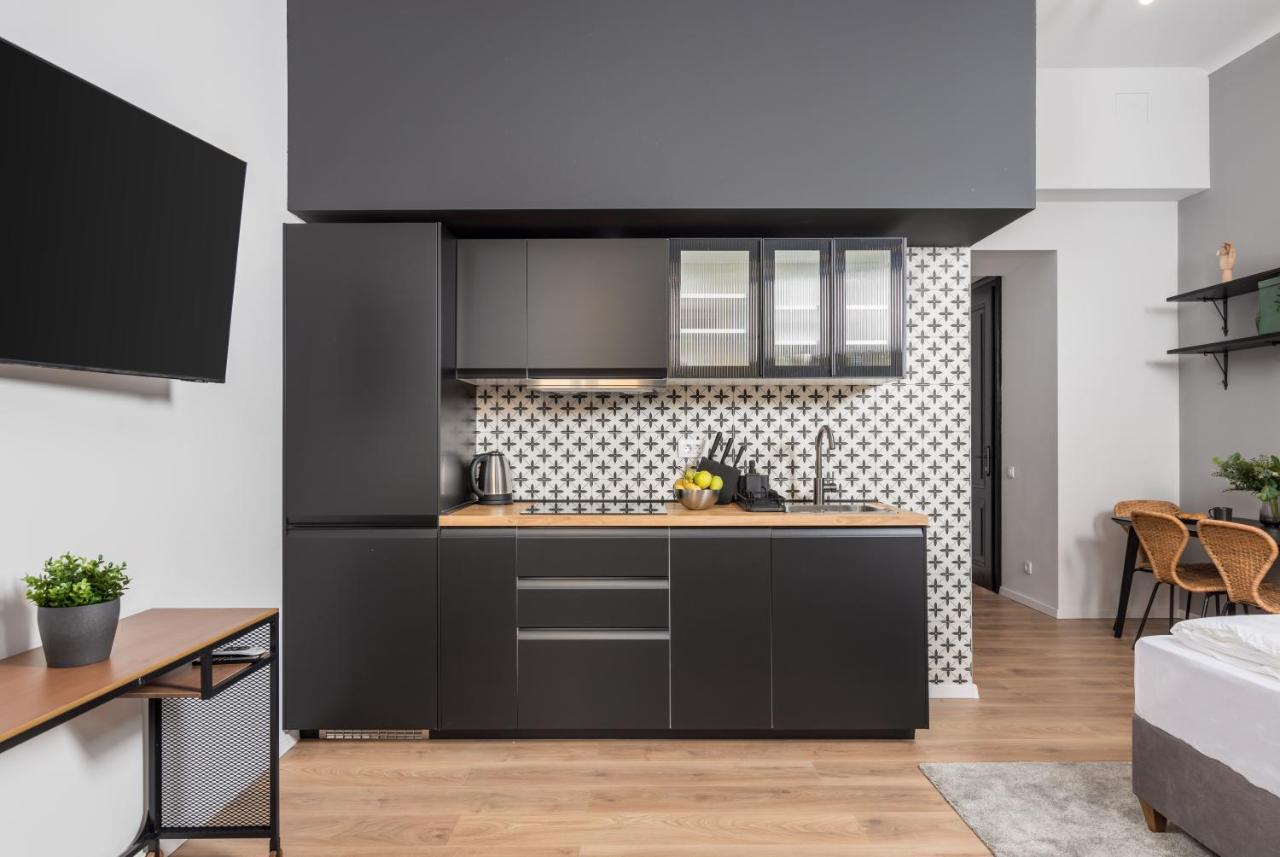 Apartments & Rooms One World Рийека Екстериор снимка