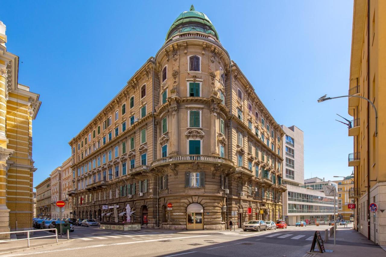 Apartments & Rooms One World Рийека Екстериор снимка