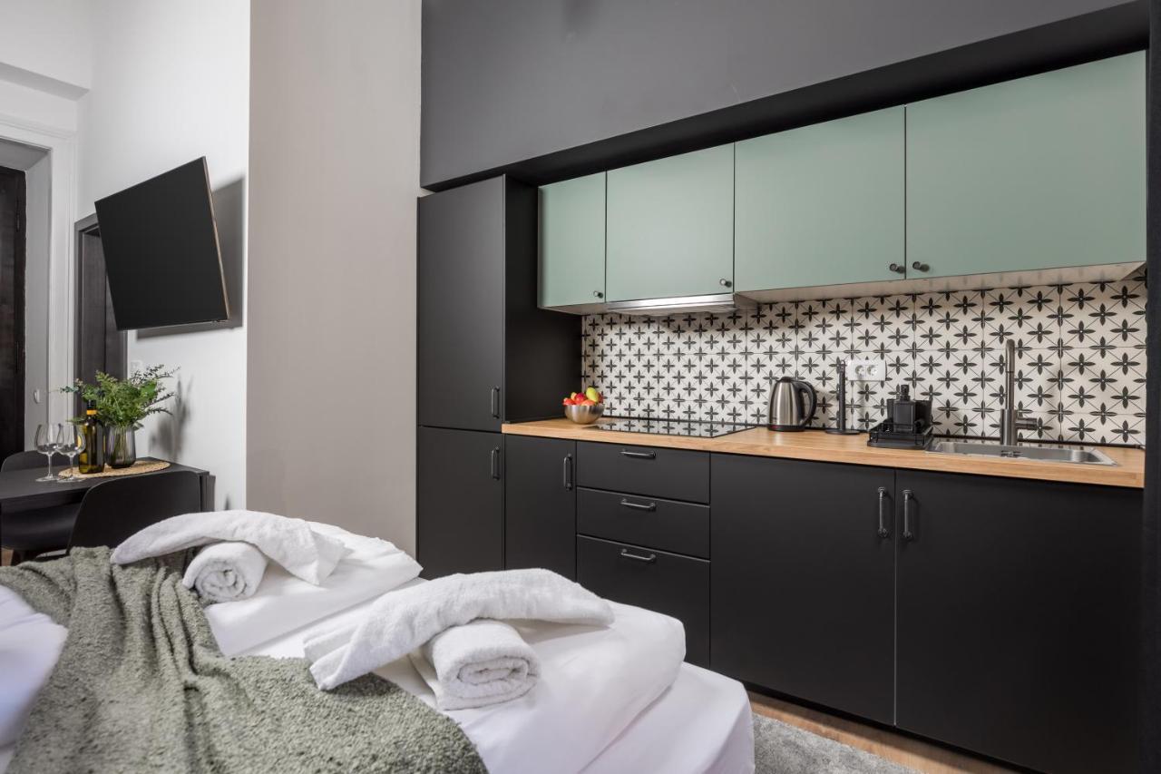 Apartments & Rooms One World Рийека Екстериор снимка