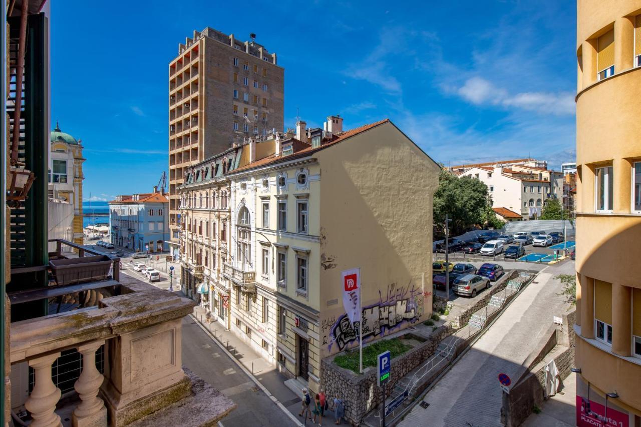 Apartments & Rooms One World Рийека Екстериор снимка