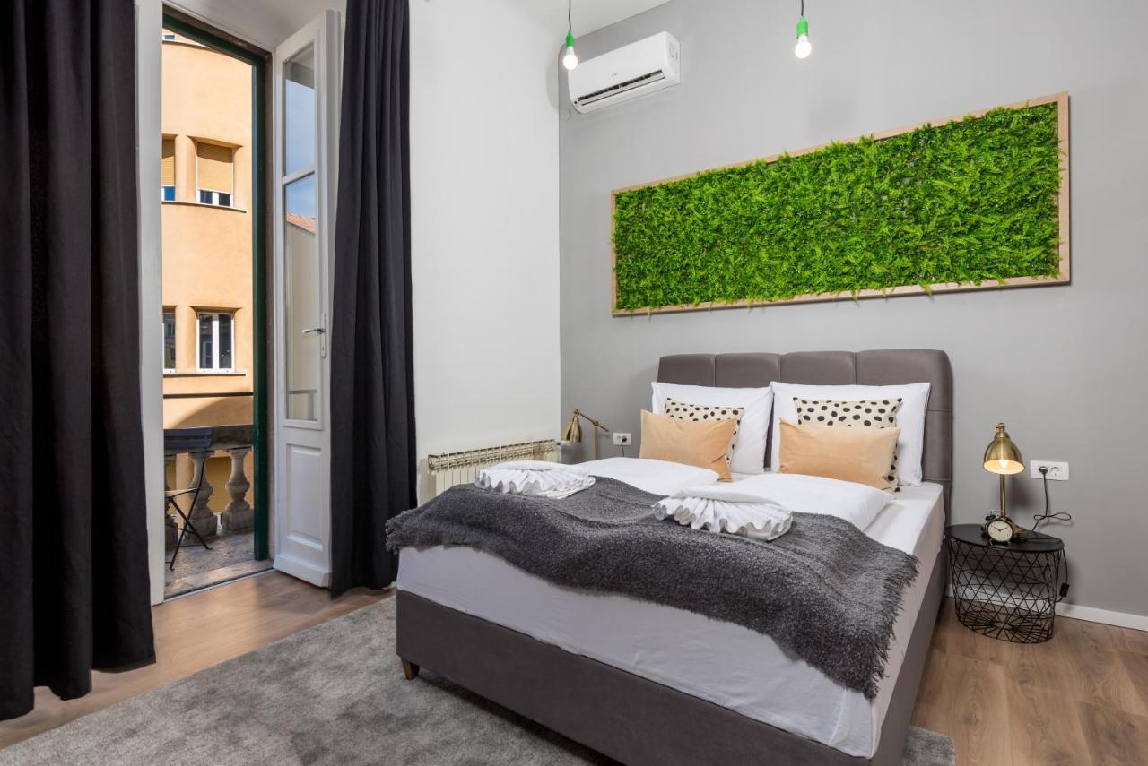 Apartments & Rooms One World Рийека Екстериор снимка