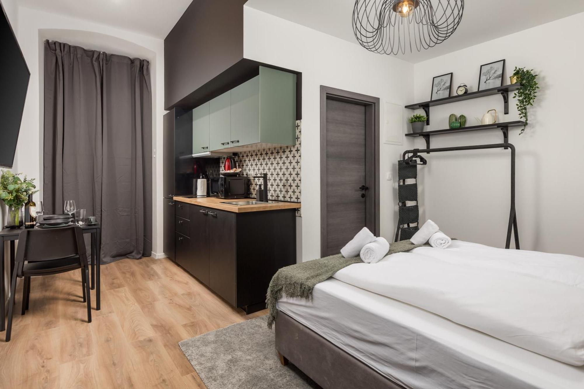 Apartments & Rooms One World Рийека Екстериор снимка