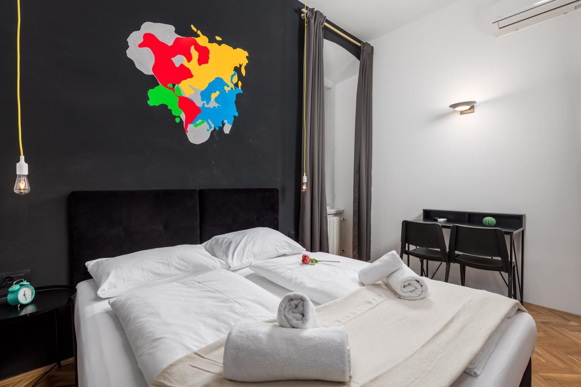 Apartments & Rooms One World Рийека Екстериор снимка