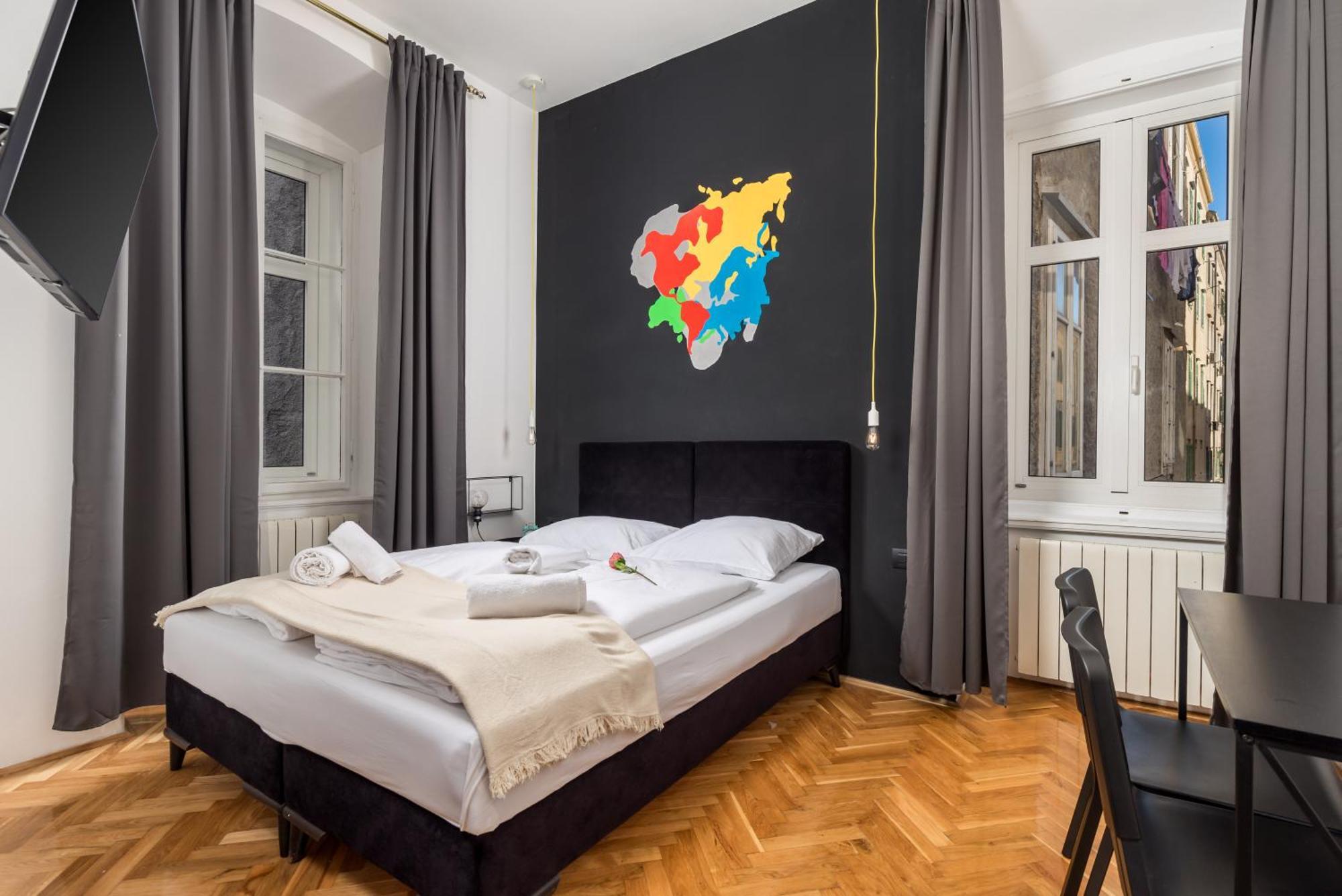 Apartments & Rooms One World Рийека Екстериор снимка