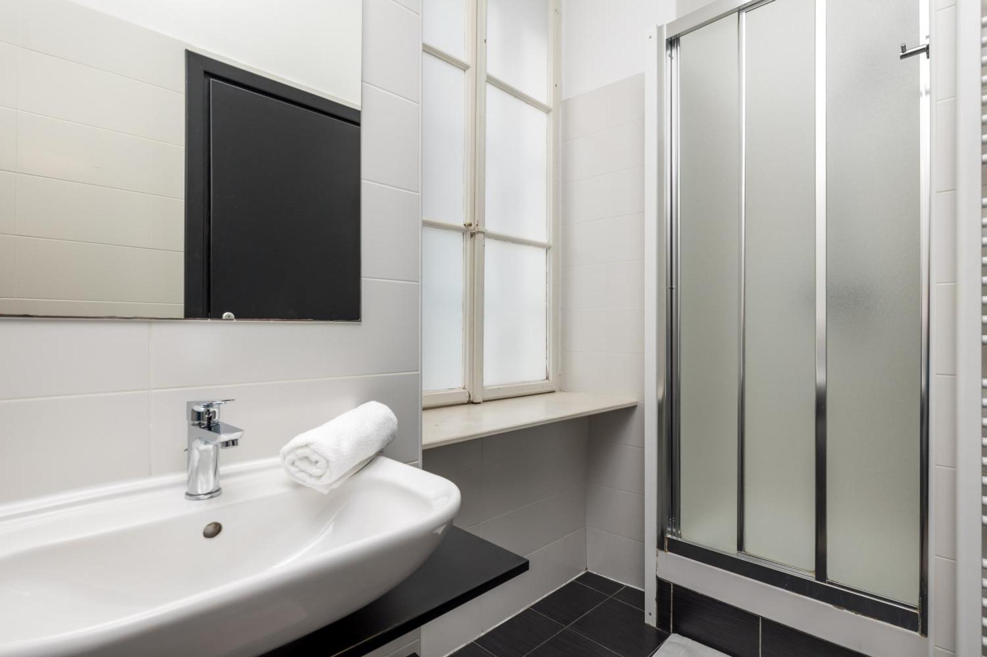 Apartments & Rooms One World Рийека Екстериор снимка