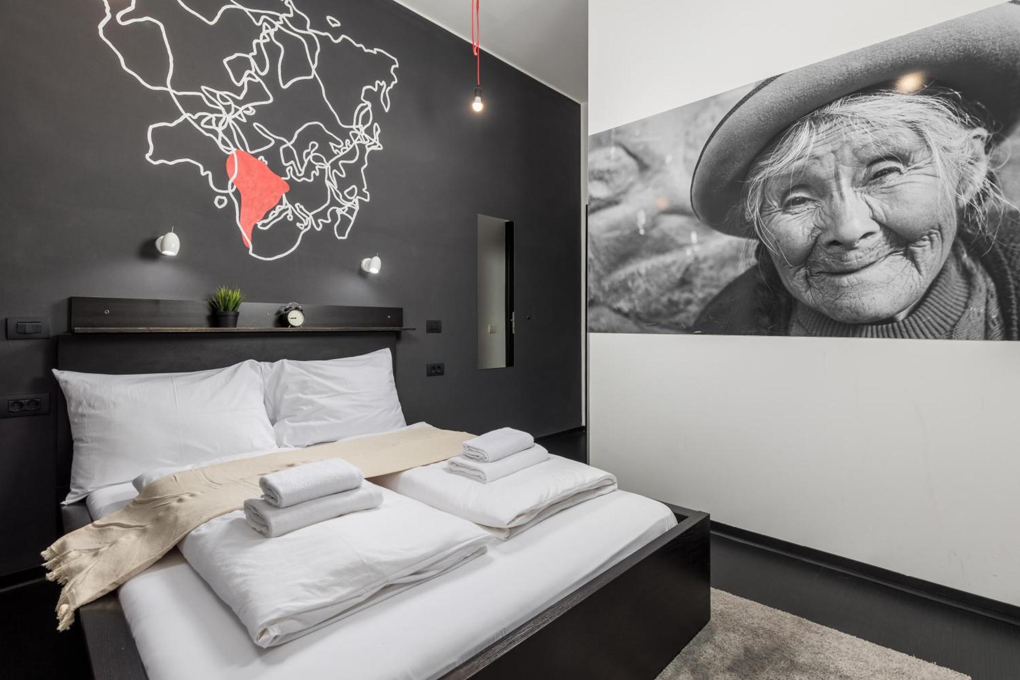 Apartments & Rooms One World Рийека Екстериор снимка